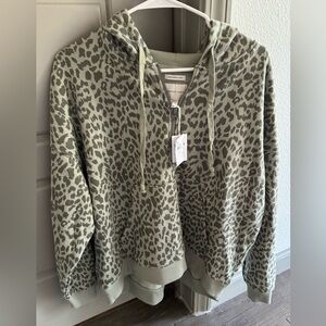 Green Animal Print American Eagle Pullover